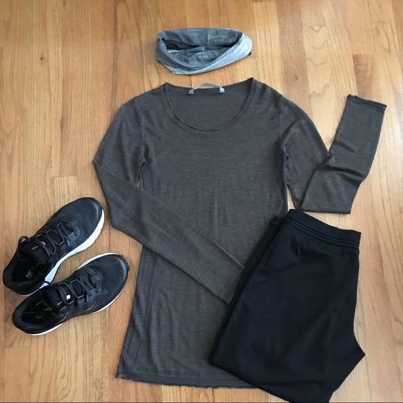 Athleta Tops - Athleta Tunic With Pocket and Side Burn Out